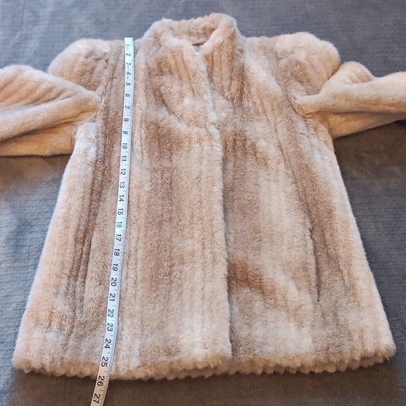 Cream Vintage Faux Fur Jacket, Retro Fall Winter Glam Coat 70s 80s Fashion - Picture 7 of 13